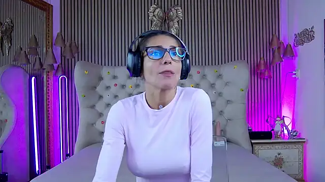 PlayfulShow online show from September 29, 2025, 7:13 am