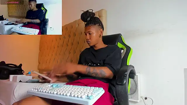 blackdirty420 online show from September 8, 2025, 6:40 pm