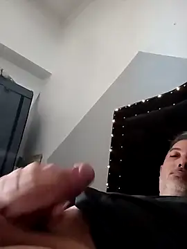 Sexyguycumming online show from March 14, 2025, 1:57 pm