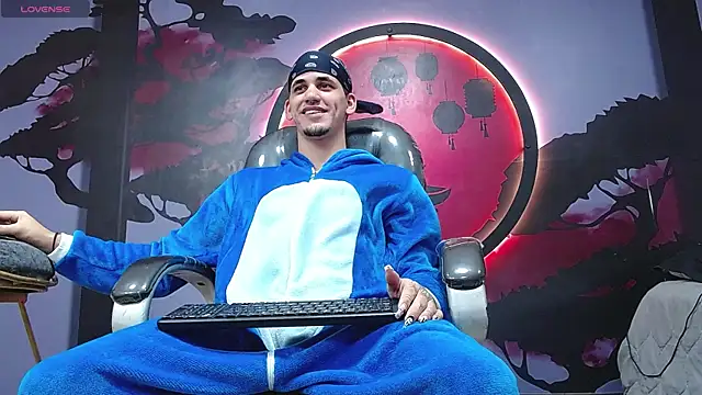 Dirty Kingg online show from October 30, 2025, 7:47 pm