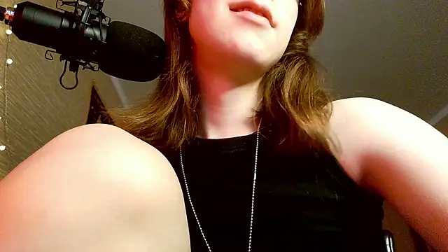 Snapshot of tangerine4dreams chatting on February 15, 2025, 10:00 am tangerine4dreams online show from February 15, 2025, 10:00 am