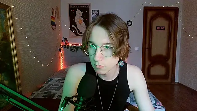 Snapshot of tangerine4dreams chatting on February 23, 2025, 10:28 am tangerine4dreams online show from February 23, 2025, 10:28 am