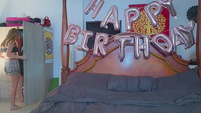 DemiDee online show from February 26, 2025, 9:53 am