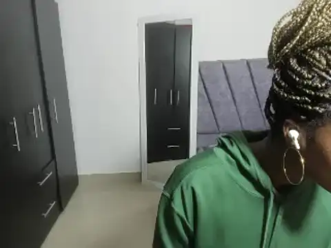 Snapshot of enyelsalas2 chatting on October 2, 2025, 12:17 am enyelsalas2 online show from October 2, 2025, 12:17 am