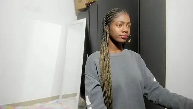 enyelsalas2 online show from March 1, 2026, 6:10 pm