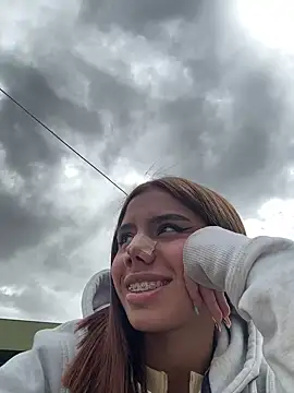 Laura-Khalifa online show from February 21, 2025, 8:38 pm