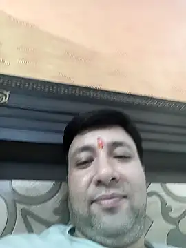 innocentboy1987 online show from September 30, 2025, 9:36 am