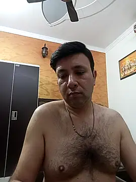 innocentboy1987 online show from February 28, 2026, 5:52 am