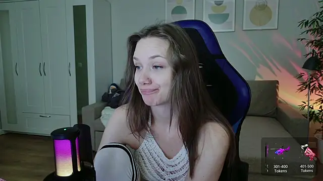 Snapshot of alexa_feels_ chatting on April 30, 2026, 4:24 pm alexa feels online show from April 30, 2026, 4:24 pm