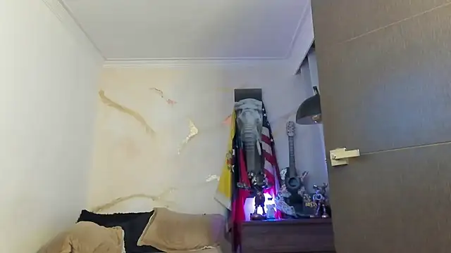 bakersboyssexys online show from March 24, 2026, 6:07 am