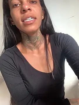 Snapshot of casalshowtime2 chatting on April 5, 2026, 11:07 am casalshowtime2 online show from April 5, 2026, 11:07 am