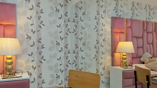 ArianaFranco online show from March 11, 2026, 2:12 pm