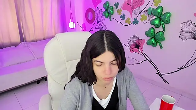 Isabela Fiorelli online show from March 28, 2026, 1:22 pm