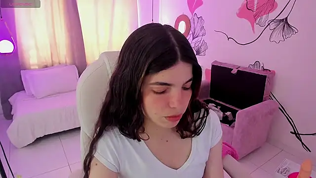 Snapshot of Isabela_Fiorelli chatting on May 11, 2026, 2:45 pm Isabela Fiorelli online show from May 11, 2026, 2:45 pm