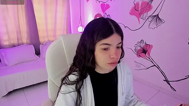Snapshot of Isabela_Fiorelli chatting on May 14, 2026, 1:29 pm Isabela Fiorelli online show from May 14, 2026, 1:29 pm