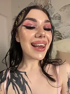 MaeveMoon online show from March 15, 2026, 7:53 pm