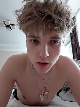 Snapshot of And25bn chatting on November 11, 2025, 8:25 am And25bn online show from November 11, 2025, 8:25 am