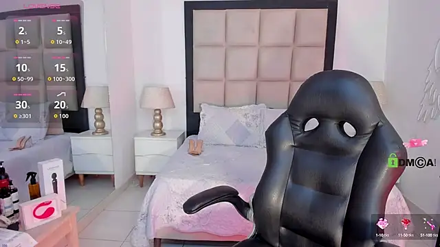 Snapshot of Zoe_CarterX chatting on October 3, 2025, 8:28 pm Zoe CarterX online show from October 3, 2025, 8:28 pm