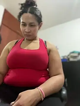 Carola-Ross online show from February 13, 2026, 5:31 pm