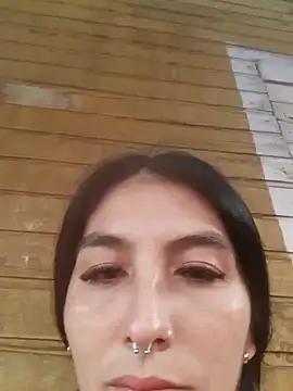 single mother indecent online show from February 21, 2025, 12:06 pm