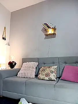 anahi evans19 online show from February 21, 2026, 2:07 pm