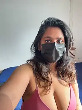 Snapshot of xxxsrilankagirl chatting on June 19, 2026, 10:19 am xxxsrilankagirl online show from June 19, 2026, 10:19 am