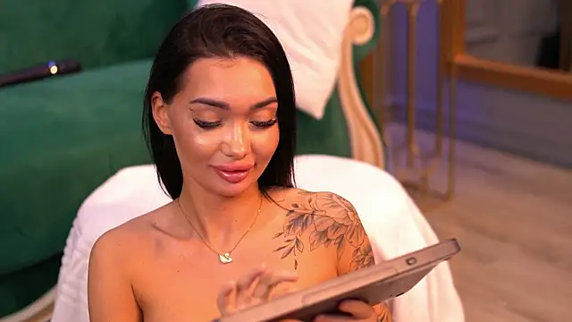 SashaFerrera online show from March 15, 2025, 6:43 pm