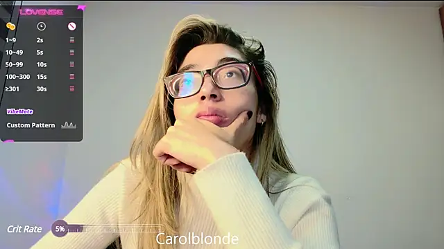 Snapshot of Carolblonde chatting on March 19, 2025, 9:28 am Carolblonde online show from March 19, 2025, 9:28 am
