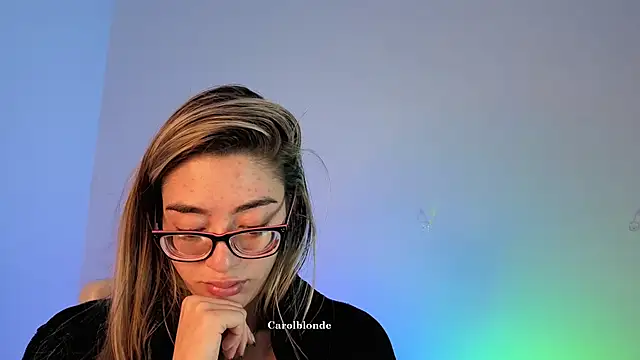 Snapshot of Carolblonde chatting on June 22, 2026, 3:25 am Carolblonde online show from June 22, 2026, 3:25 am