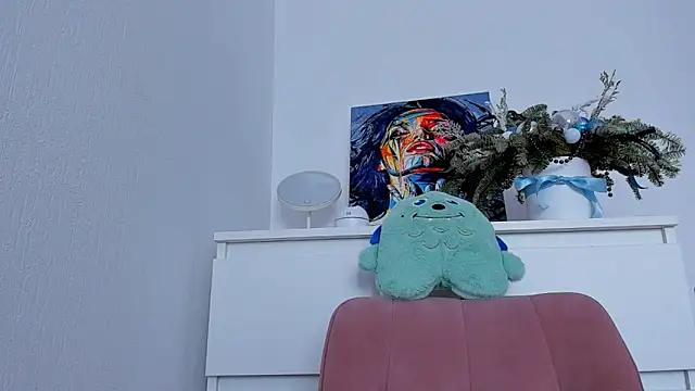 marilinaal online show from March 11, 2025, 10:07 am