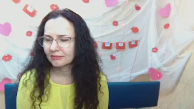 Snapshot of Miroslava_Happi chatting on February 22, 2025, 6:17 am Miroslava Happi online show from February 22, 2025, 6:17 am