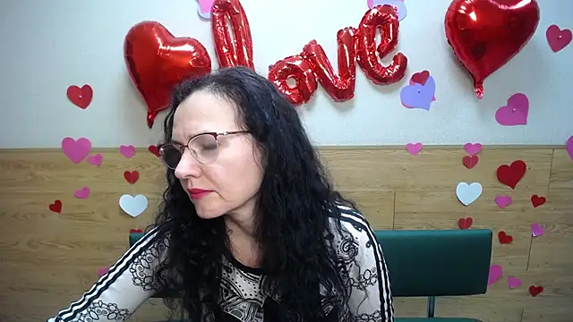 Snapshot of Miroslava_Happi chatting on March 1, 2025, 6:13 am Miroslava Happi online show from March 1, 2025, 6:13 am