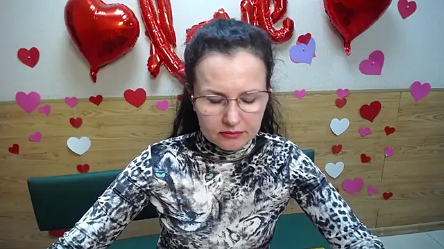 Snapshot of Miroslava_Happi chatting on March 8, 2025, 9:17 am Miroslava Happi online show from March 8, 2025, 9:17 am