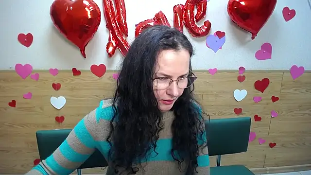 Snapshot of Miroslava_Happi chatting on March 21, 2025, 9:45 am Miroslava Happi online show from March 21, 2025, 9:45 am