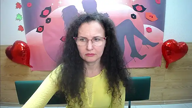 Snapshot of Miroslava_Happi chatting on October 2, 2025, 6:53 am Miroslava Happi online show from October 2, 2025, 6:53 am
