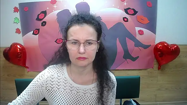 Snapshot of Miroslava_Happi chatting on October 3, 2025, 5:59 am Miroslava Happi online show from October 3, 2025, 5:59 am