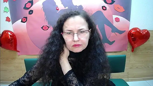 Snapshot of Miroslava_Happi chatting on October 18, 2025, 5:43 am Miroslava Happi online show from October 18, 2025, 5:43 am