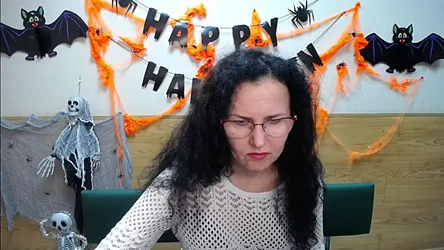 Snapshot of Miroslava_Happi chatting on November 1, 2025, 6:48 am Miroslava Happi online show from November 1, 2025, 6:48 am