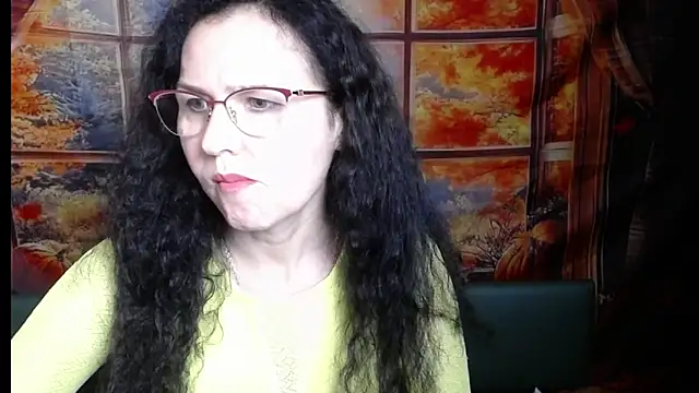 Snapshot of Miroslava_Happi chatting on November 8, 2025, 7:19 am Miroslava Happi online show from November 8, 2025, 7:19 am