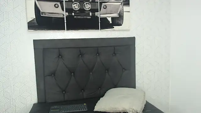 Selena fox7 online show from March 8, 2025, 2:45 am