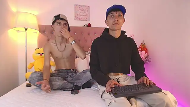 Snapshot of MaikyCooper chatting on February 26, 2025, 11:15 pm MaikyCooper online show from February 26, 2025, 11:15 pm