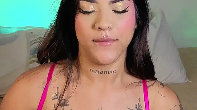 Maryybellax online show from September 14, 2025, 11:37 pm