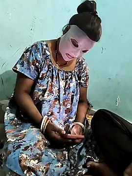 CuteRani001 online show from February 24, 2025, 10:37 am