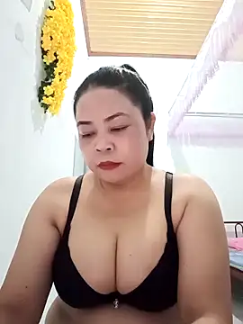 Snapshot of Baby-bigtits2024 chatting on February 8, 2025, 12:50 pm Baby-bigtits2024 online show from February 8, 2025, 12:50 pm