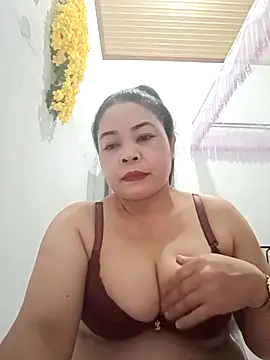 Snapshot of Baby-bigtits2024 chatting on March 10, 2025, 12:48 pm Baby-bigtits2024 online show from March 10, 2025, 12:48 pm