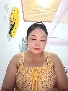 Snapshot of Baby-bigtits2024 chatting on March 20, 2025, 12:32 pm Baby-bigtits2024 online show from March 20, 2025, 12:32 pm