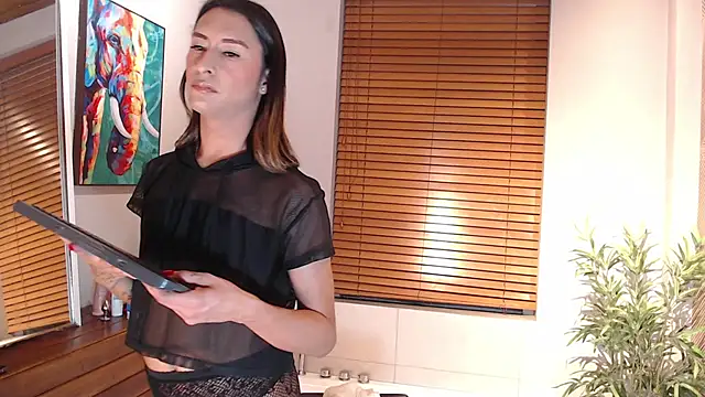 Georgina Palacios  online show from April 7, 2026, 3:51 am