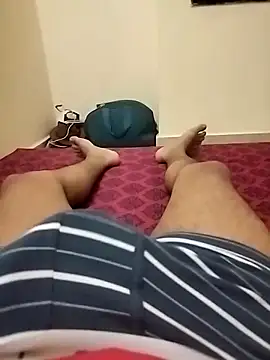 Snapshot of Vij717 chatting on February 14, 2025, 3:05 pm Vij717 online show from February 14, 2025, 3:05 pm