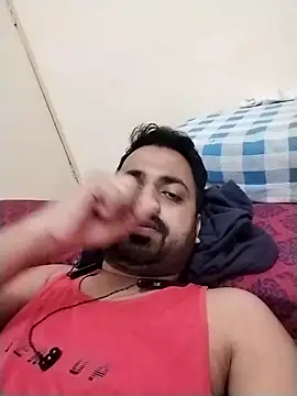 Snapshot of Vij717 chatting on February 23, 2025, 2:57 pm Vij717 online show from February 23, 2025, 2:57 pm