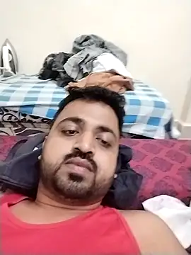 Snapshot of Vij717 chatting on March 10, 2025, 2:26 pm Vij717 online show from March 10, 2025, 2:26 pm